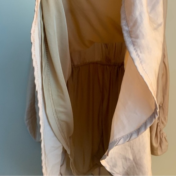 Glam Flirty satin long sleeve tan mini dress women’s size medium - Picture 11 of 11